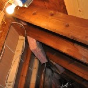 Uninsulated Knee Wall in Attic